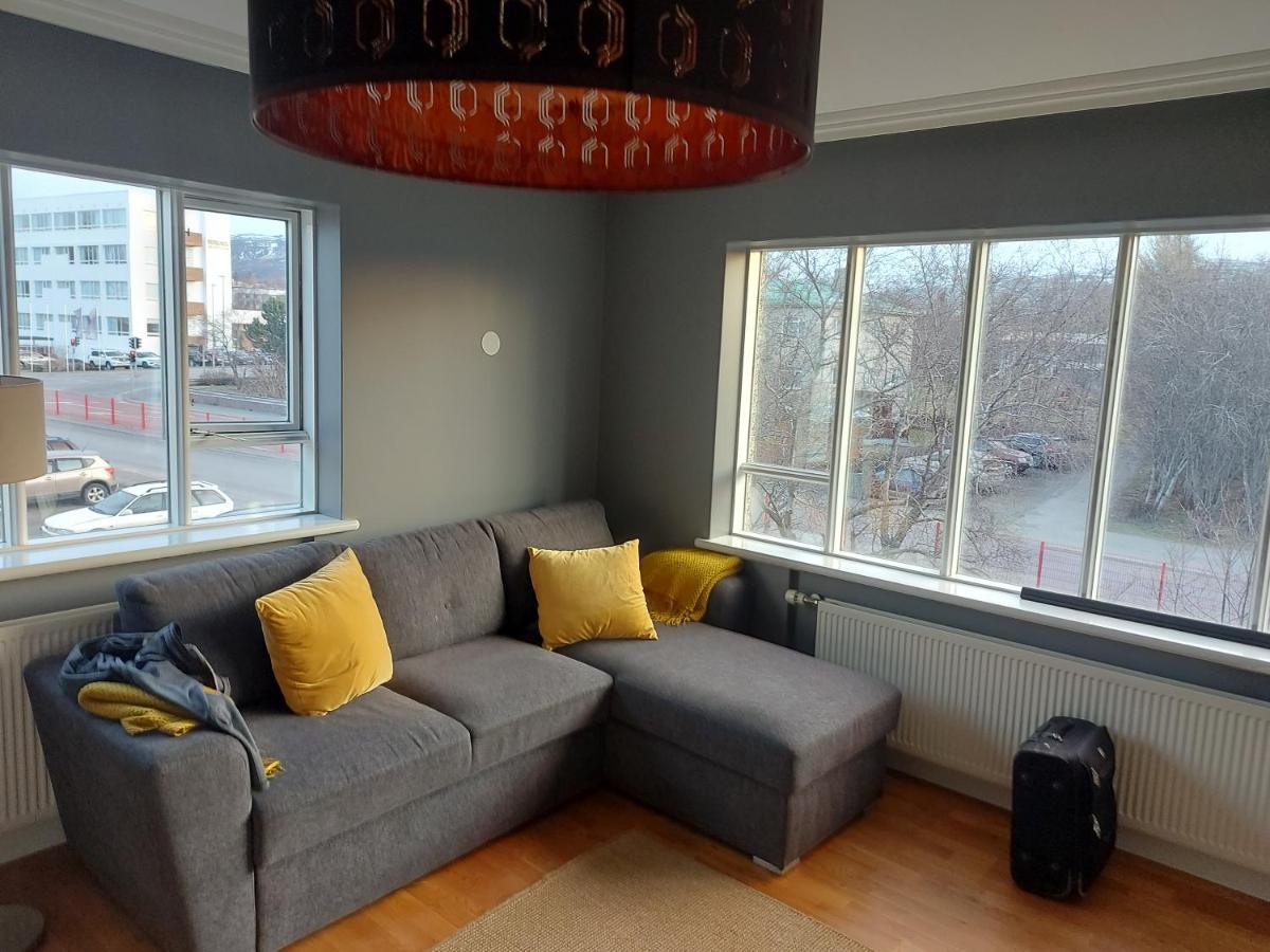 Guesthouse Akureyri Bagian luar foto