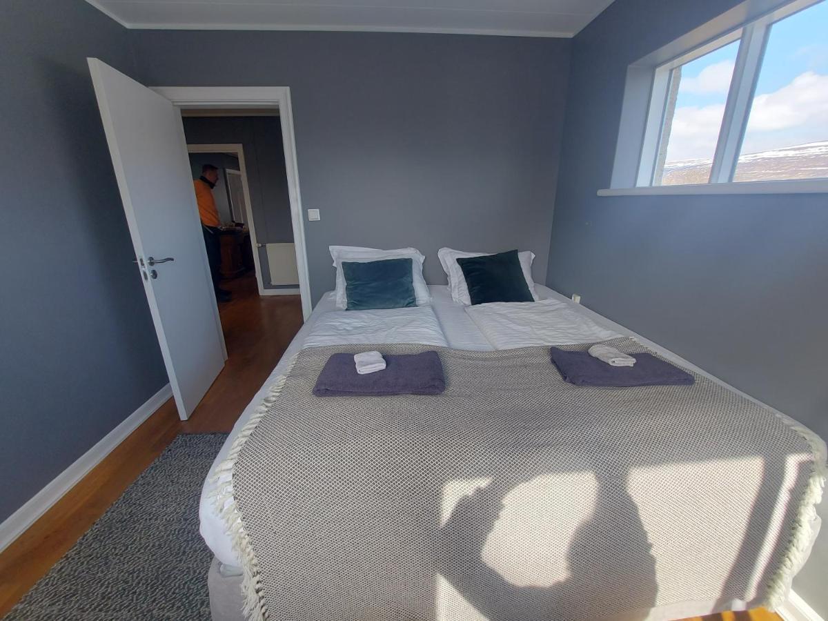 Guesthouse Akureyri Bagian luar foto