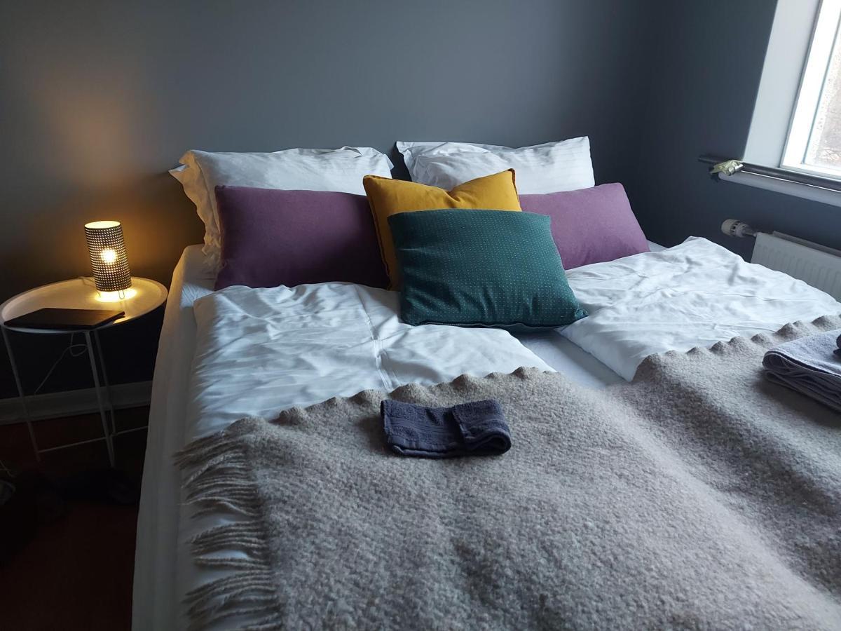 Guesthouse Akureyri Bagian luar foto