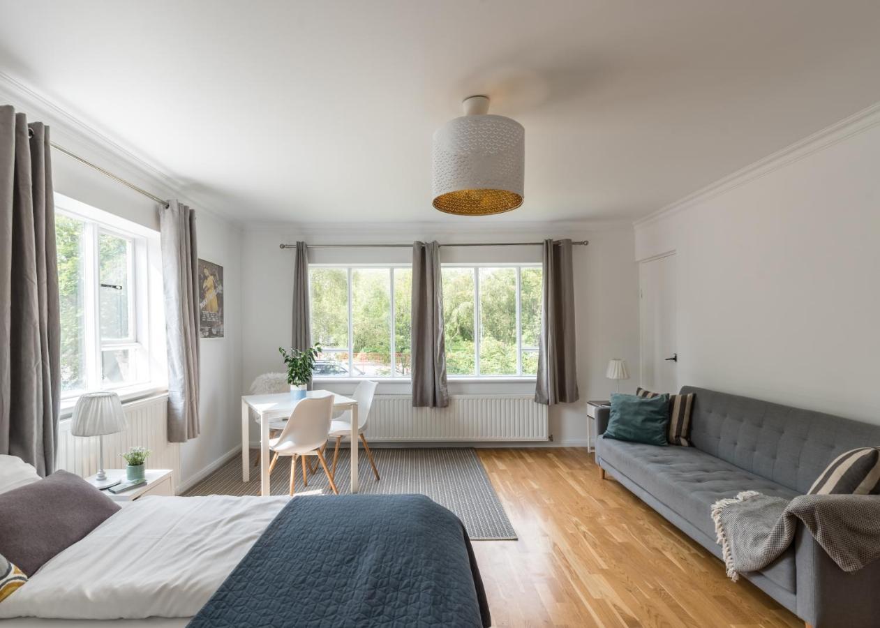 Guesthouse Akureyri Bagian luar foto