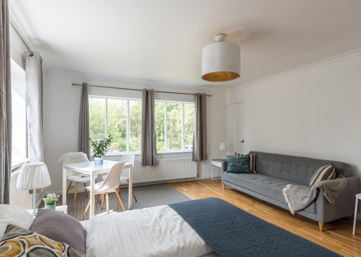 Guesthouse Akureyri Bagian luar foto